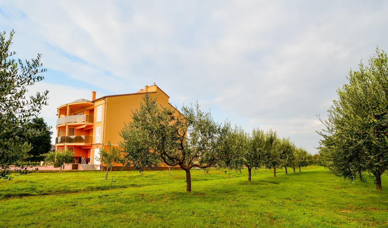Apartman Andrea L Pomer Zewnętrze zdjęcie